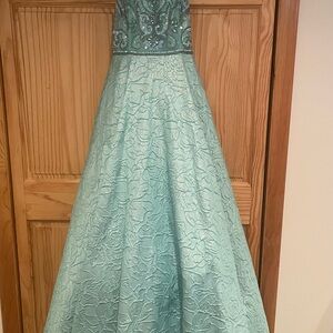 Elegant Aqua Gown with Embellished Bodice
